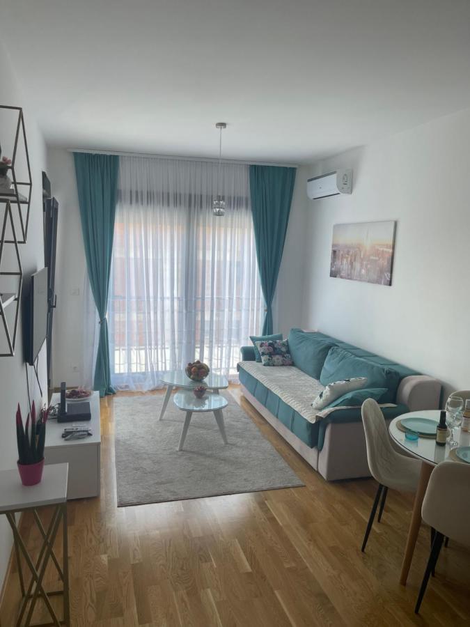 Apartman Iva Tivat Exterior foto